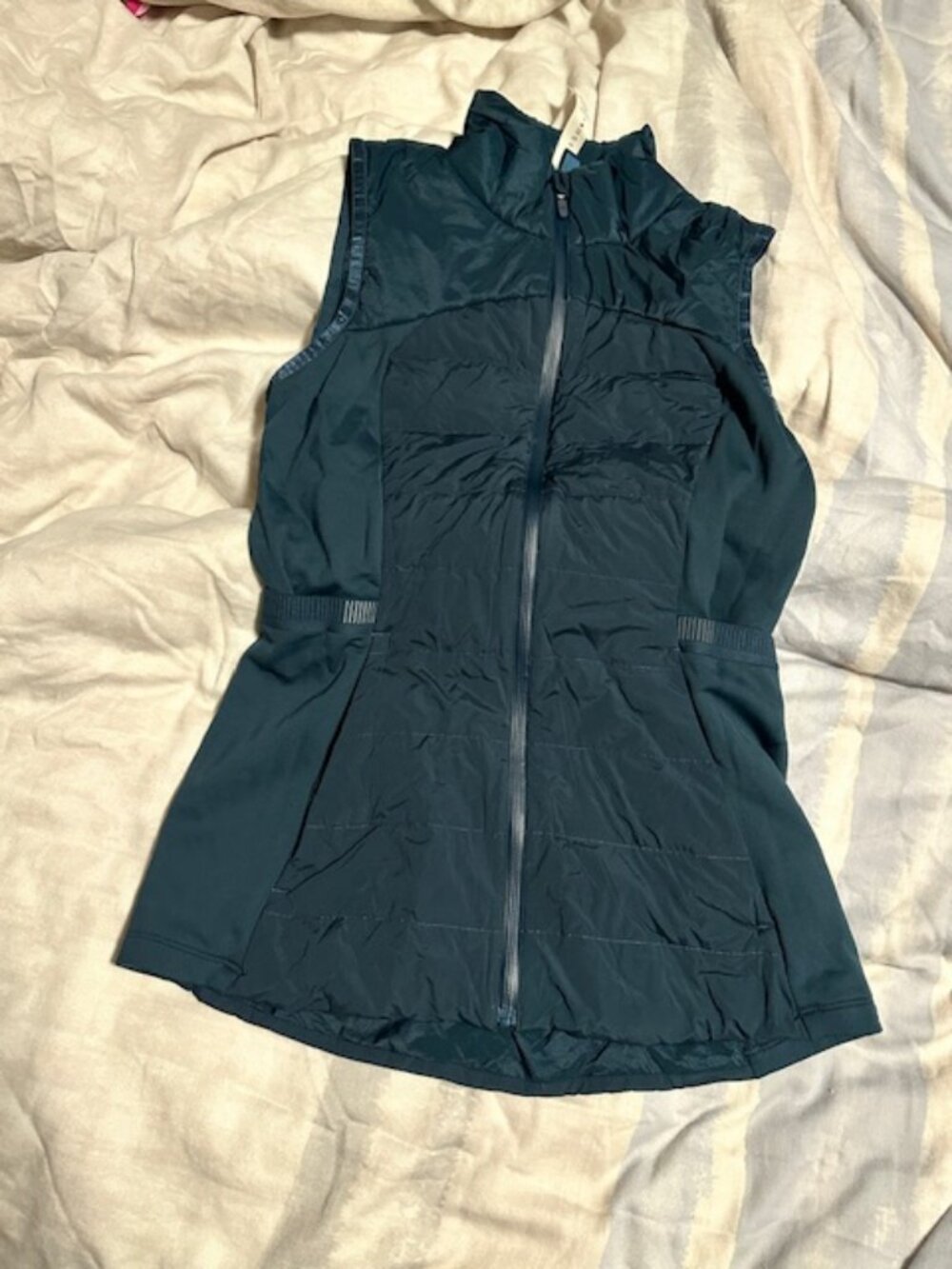 Lululemon size 6 down for it all vest